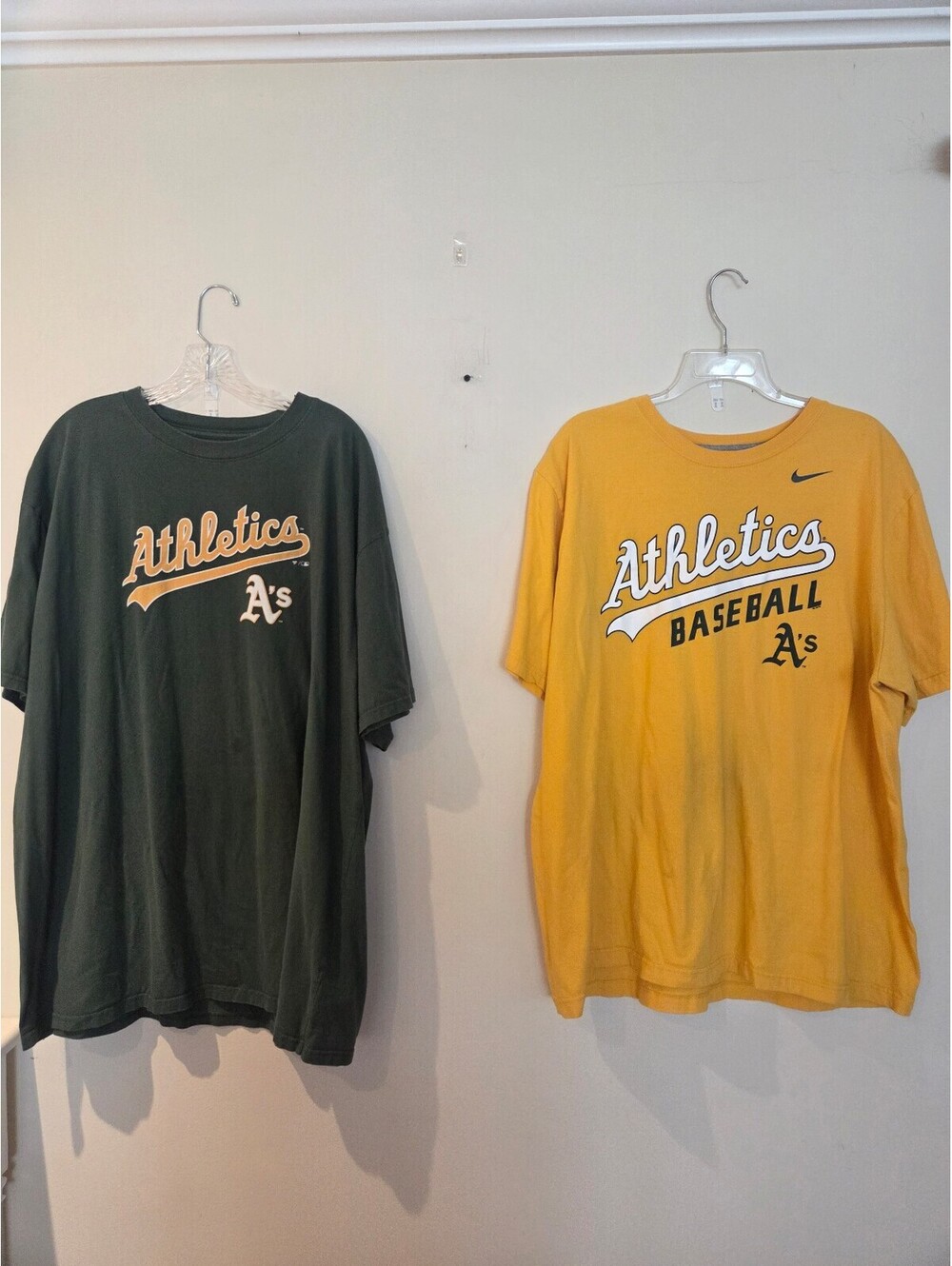 Nike, Fanatics Athletics Baseball Men's Green and Yellow T-shirts Size 2X/3X